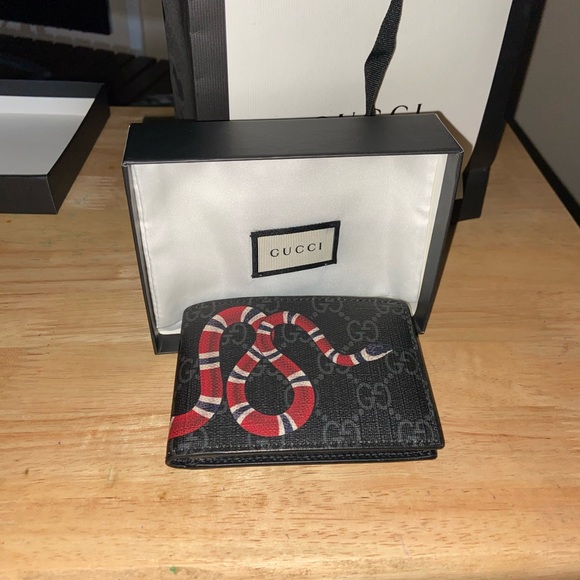 Gucci wallet - Picture 1 of 1